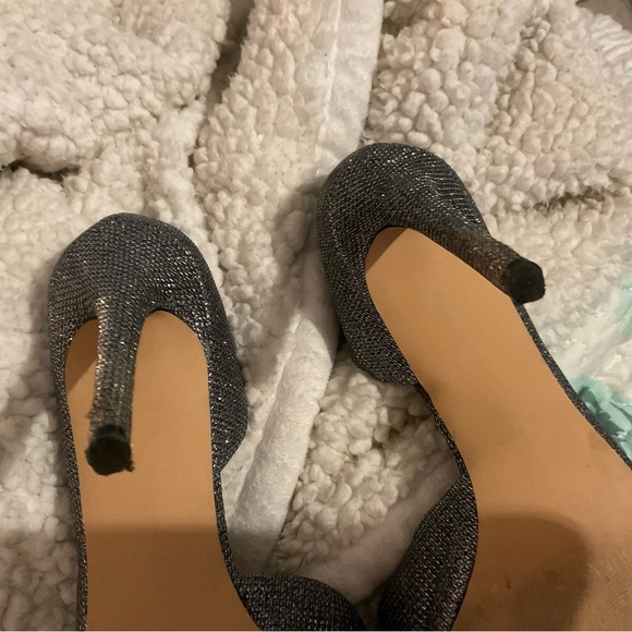 Betsey Johnson silver glitter heels.81/2. - Picture 10 of 10
